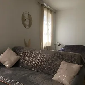 top-apartment-first-av-ternes.fr-paris.fr/