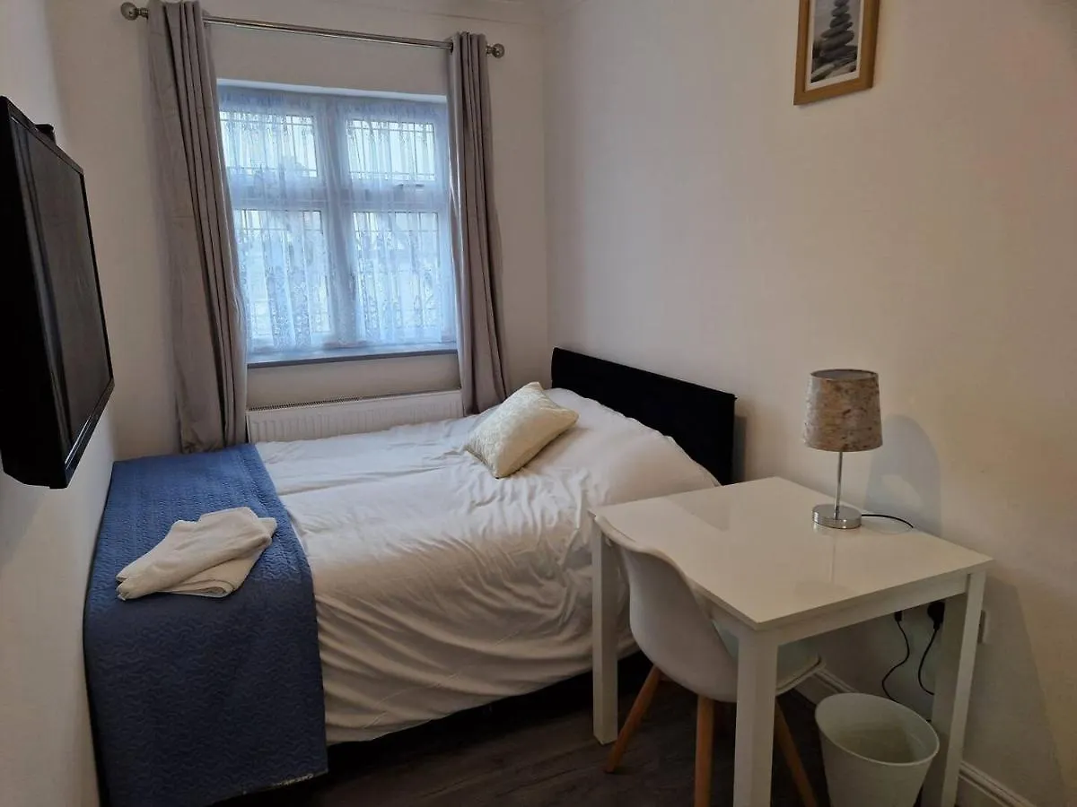 Apartment Starlet Property Wanstead