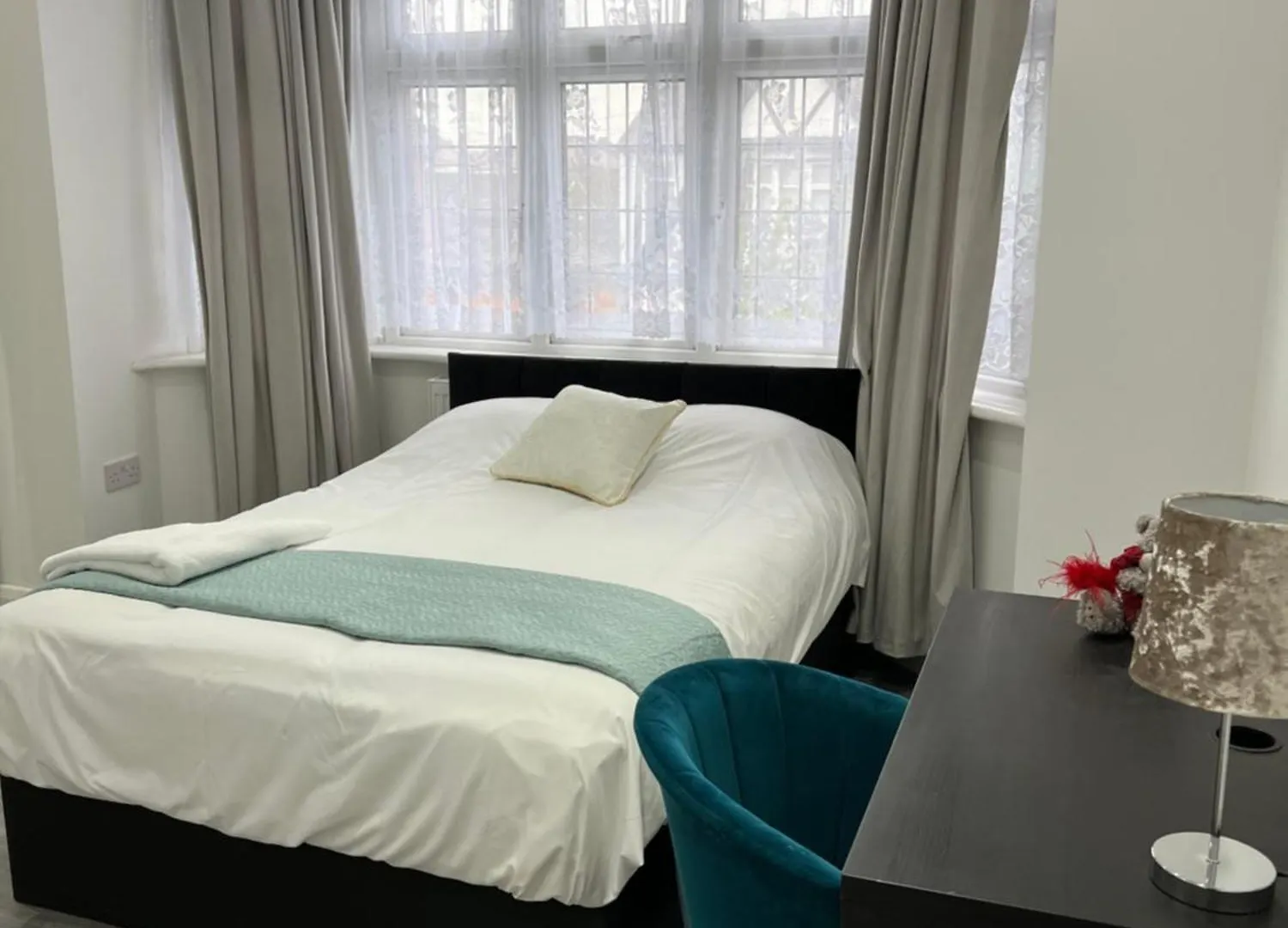 Starlet Property Wanstead Apartment