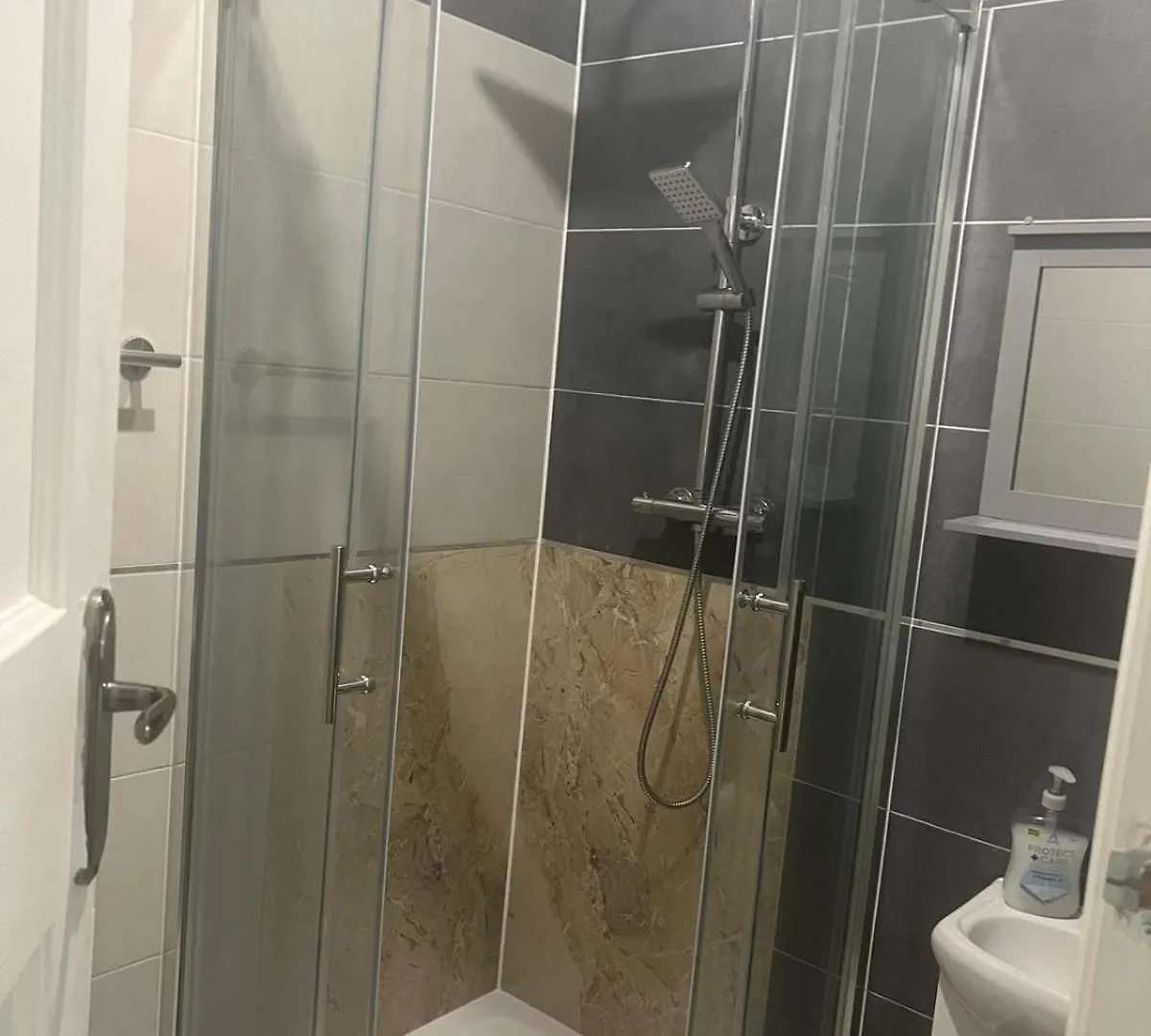 Starlet Property Wanstead United Kingdom