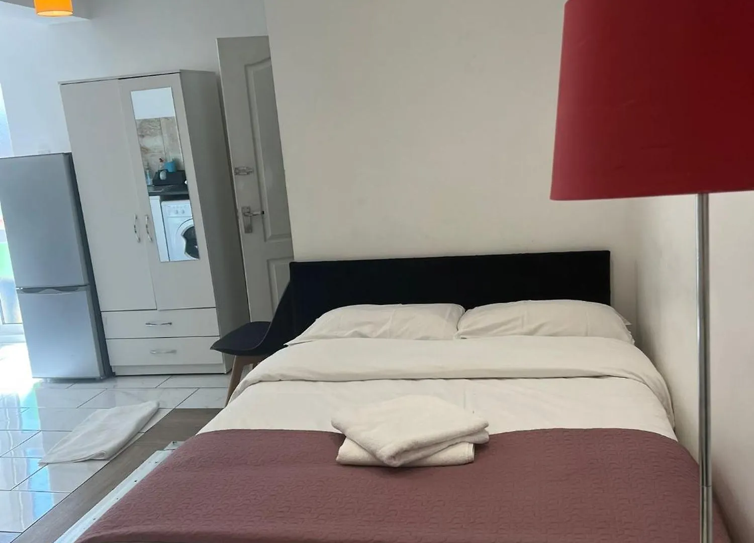 Apartment Starlet Property Wanstead